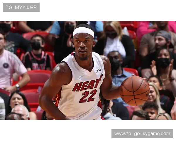 巴特勒强攻内线打成，热火体能拉满