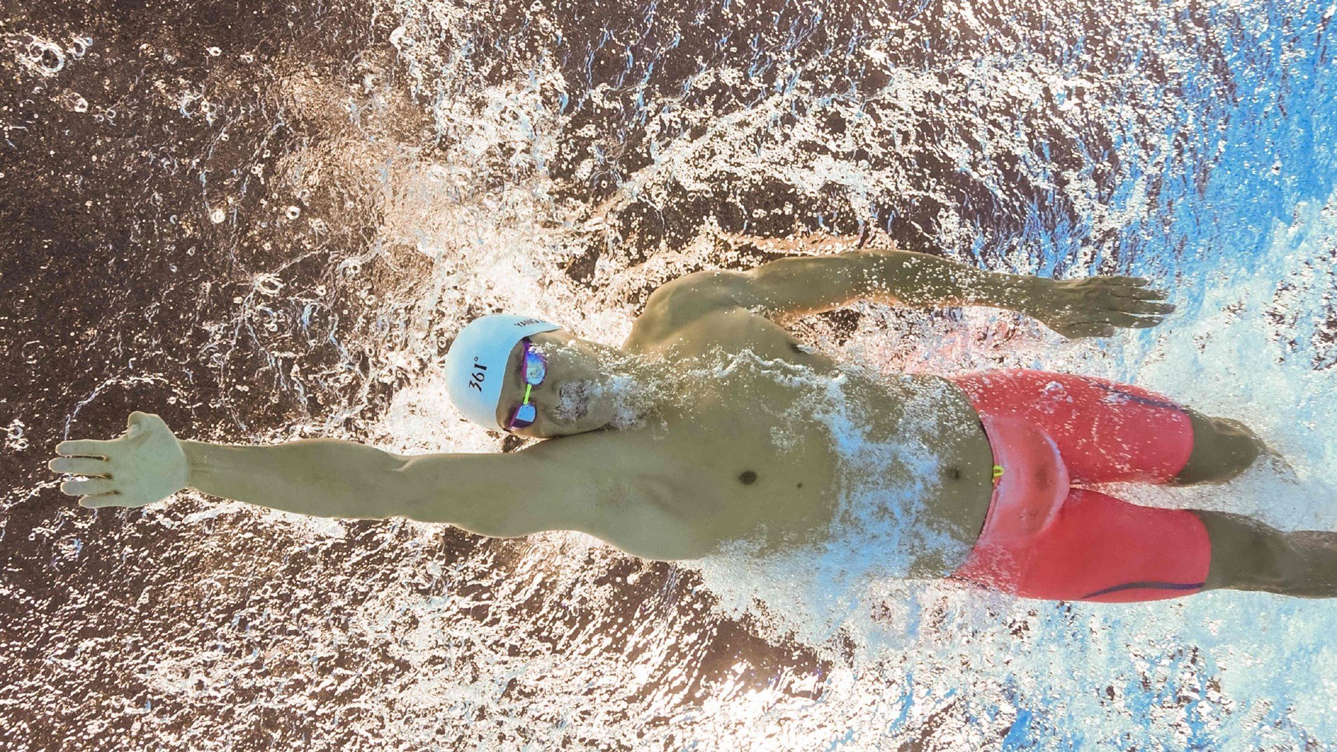 开云综合服务-该项目选手技术动作柔和协调